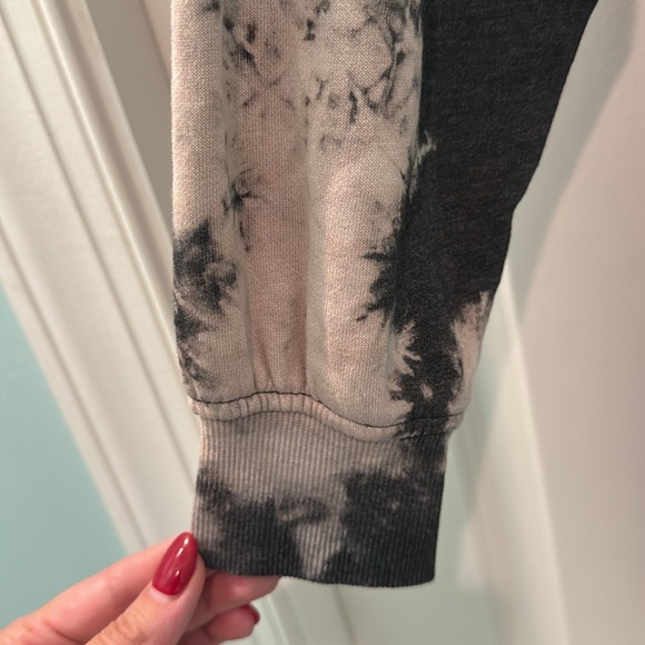 H&M Sweatshirt Deess - Picture 5 of 5